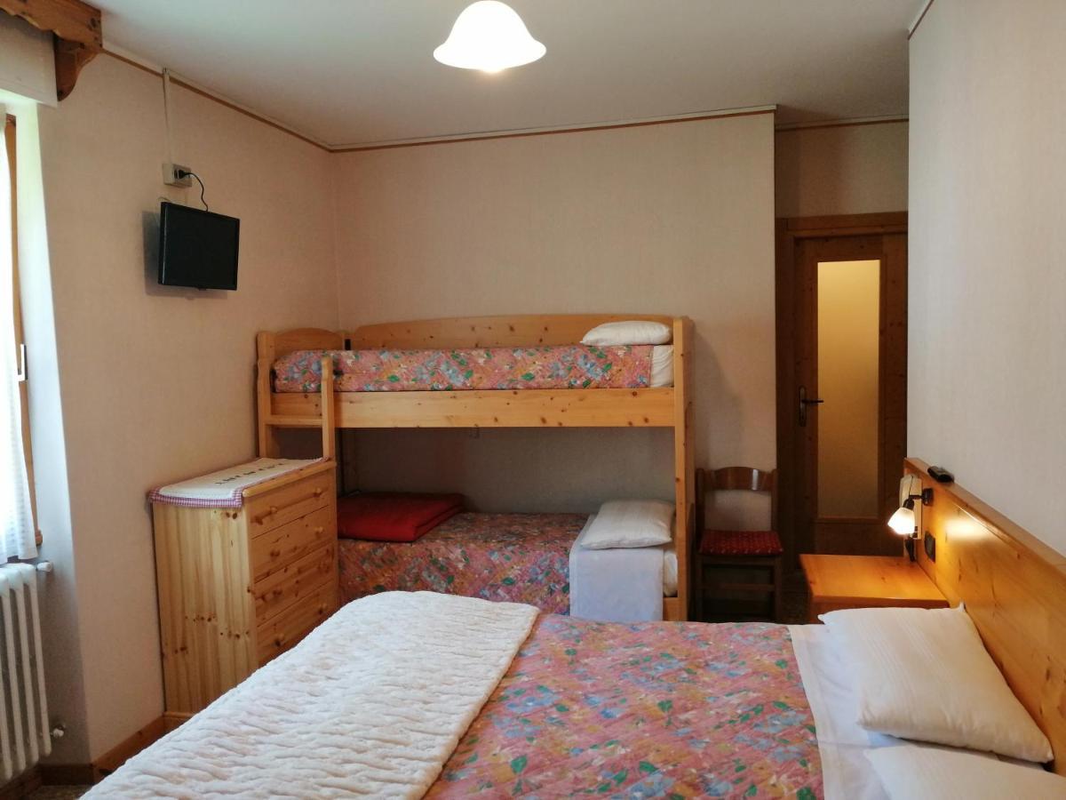 Hotel Zebru 瓦尔富尔瓦 外观 照片